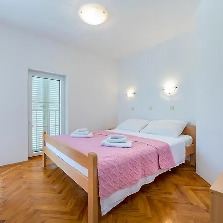 Melania & Antonia Baška